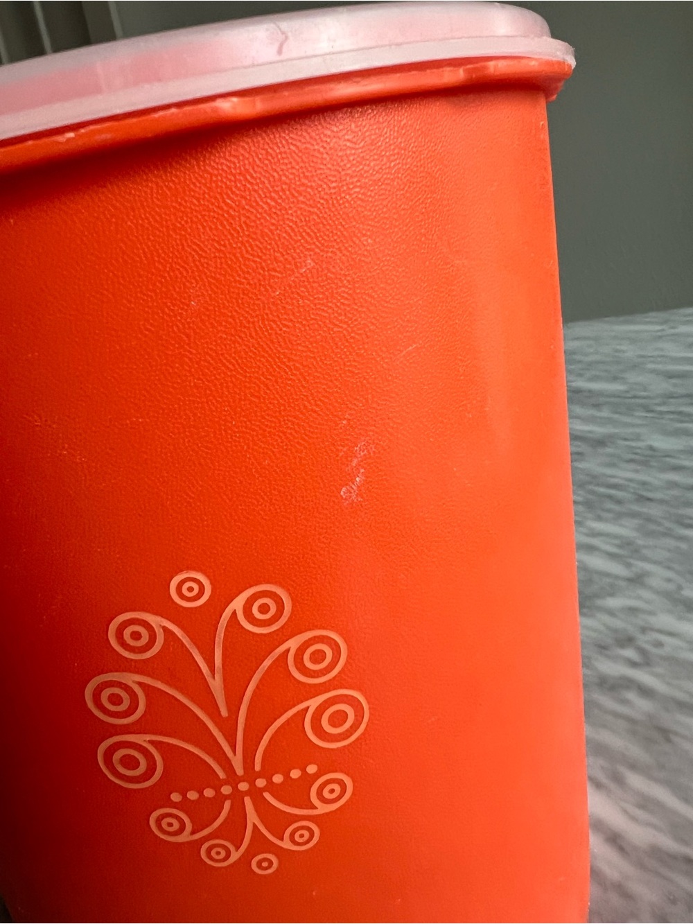 Vintage Tupperware Orange Storage Canister with Pink Lid - Picture 7 of 7